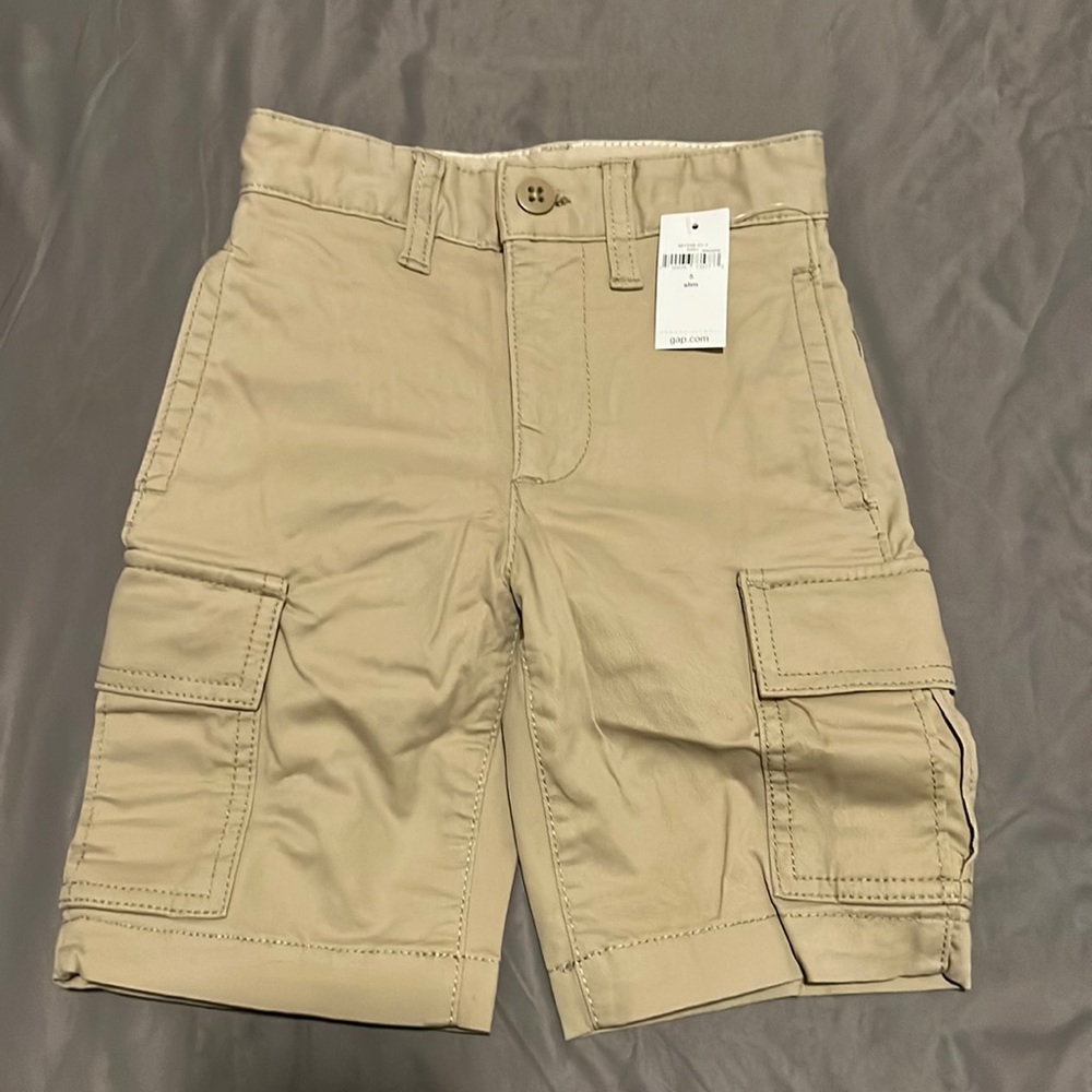 Gap khaki cargo shorts